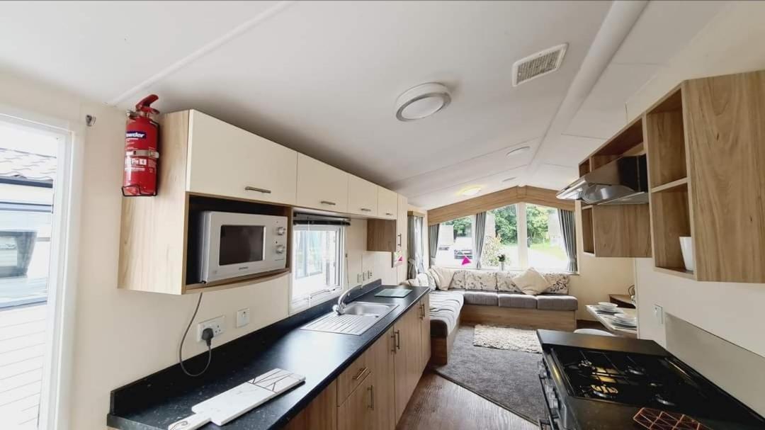 Tunstall View Caravan Holidays At Sand Le Mere Exterior photo